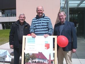 Kreistagskandidaten Eb. Haug, Elm. Haug und Alt-OB und Aufsichtsrat der Krankenhäuser gGmbH E. Reichert (v.l.n.r.)